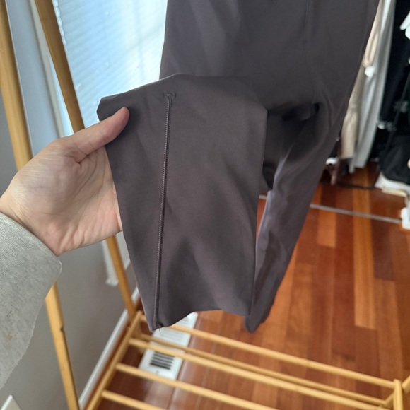 Vuori evolve leggings | Color: plum | Size: S - Picture 6 of 7